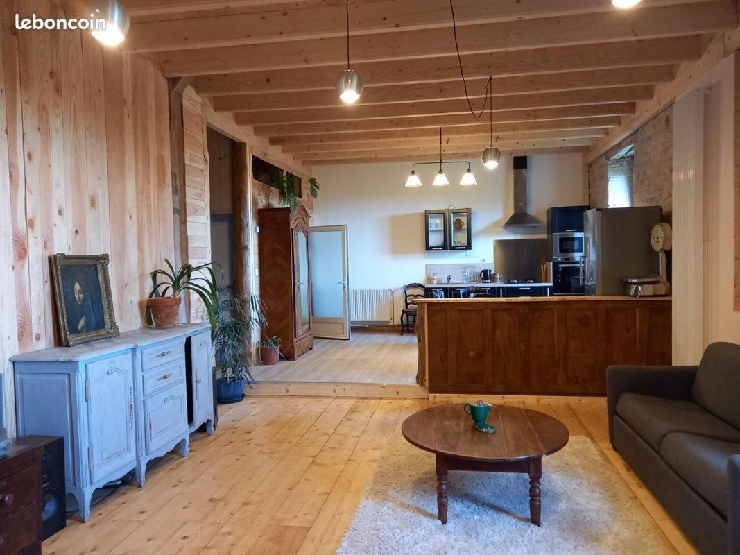Appartement De Charme Dans Une Maison Isolee Presilly  Екстер'єр фото