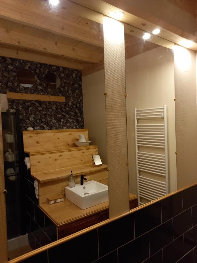 Appartement De Charme Dans Une Maison Isolee Presilly  Екстер'єр фото